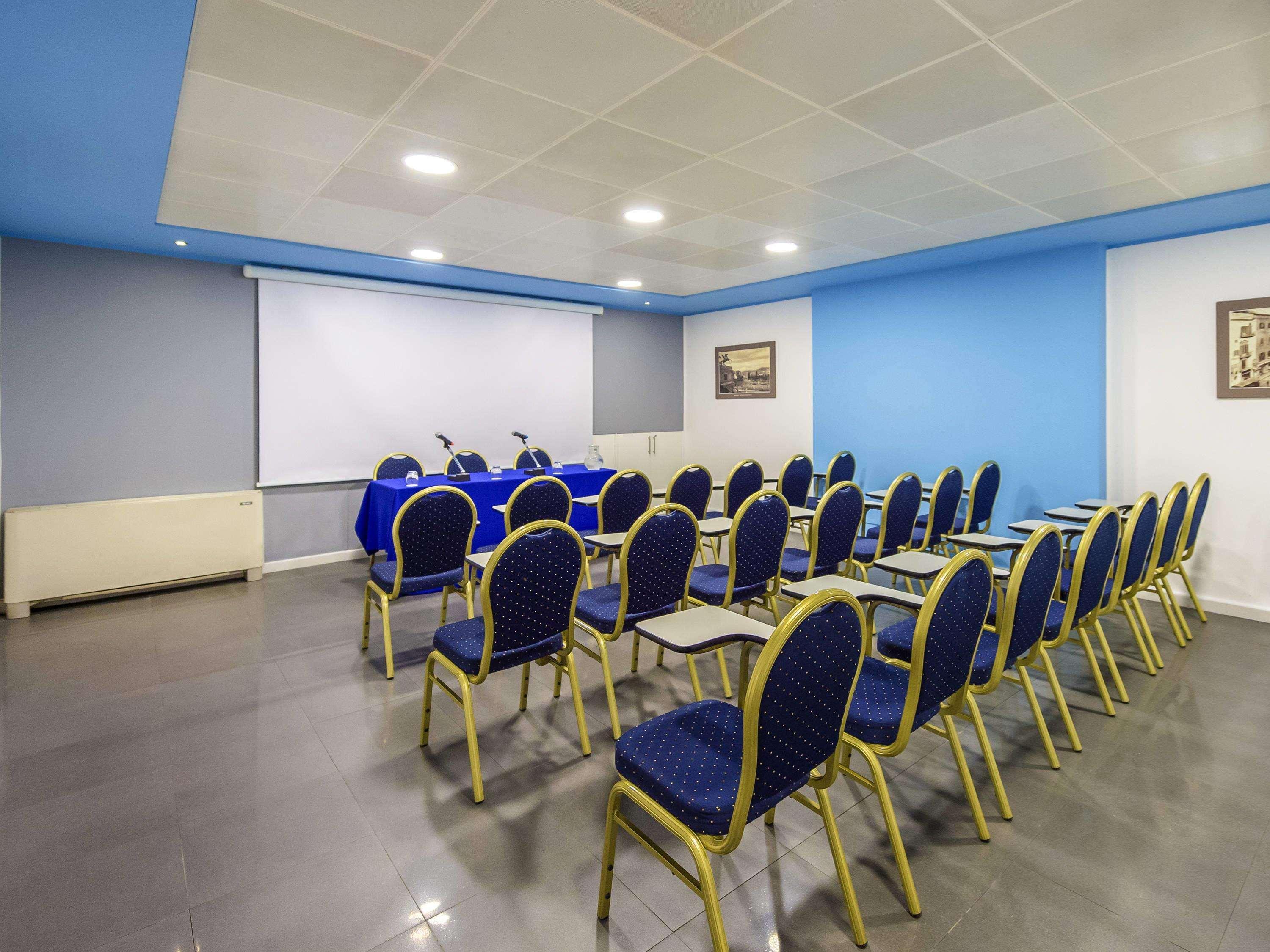 Ibis Styles Palermo Cristal Hotel Exterior photo