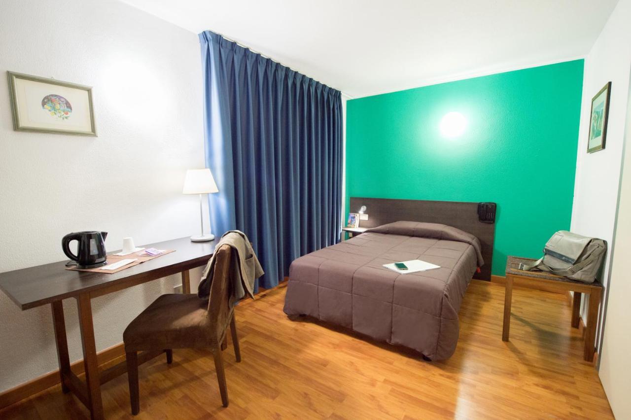 Ibis Styles Palermo Cristal Hotel Exterior photo